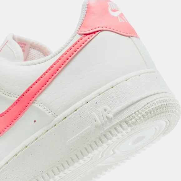 Nike Air Force 1 Sneakers SZ-8.5 NIB - Picture 8 of 8